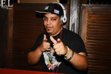 Dj Janoy Martinez